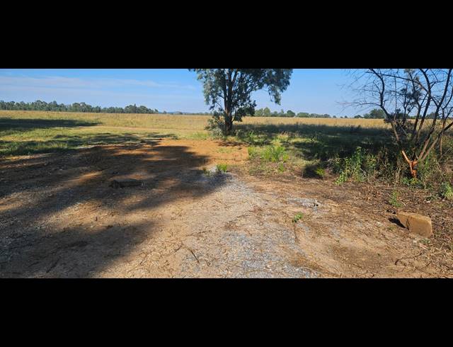 9,500M² VACANT LAND FOR SALE IN DE DEUR